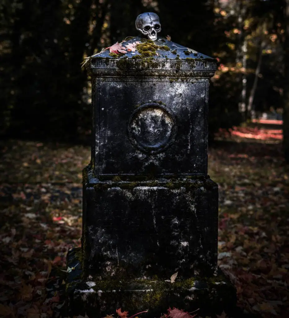 Símbolo de la muerte de la lápida