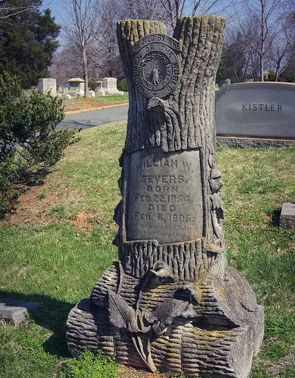 Tree Gravestone